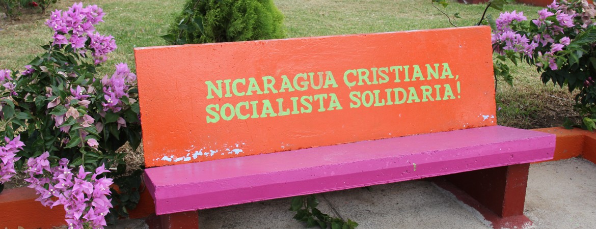 Sitzbank in Nicaragua - © Erika Harzer